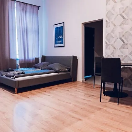 Boutique 9
